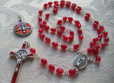 Rosenkranz mit roten Perlen und Hl. Geist-Anhänger