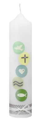 Taufkerze mit christlichen Symbolen