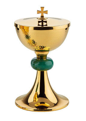 Ciborium mit Nodus aus Jade