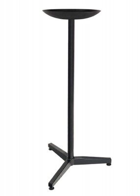 Schale und Ständer für das Osterfeuer