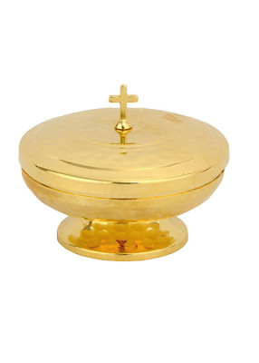 Ciborium, teils gehämmert, teils poliert