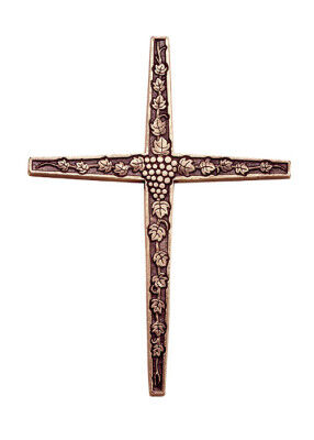 Wandkreuz mit Rebensymbolik