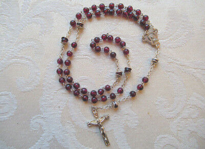 Rosenkranz mit Perlen aus Granat